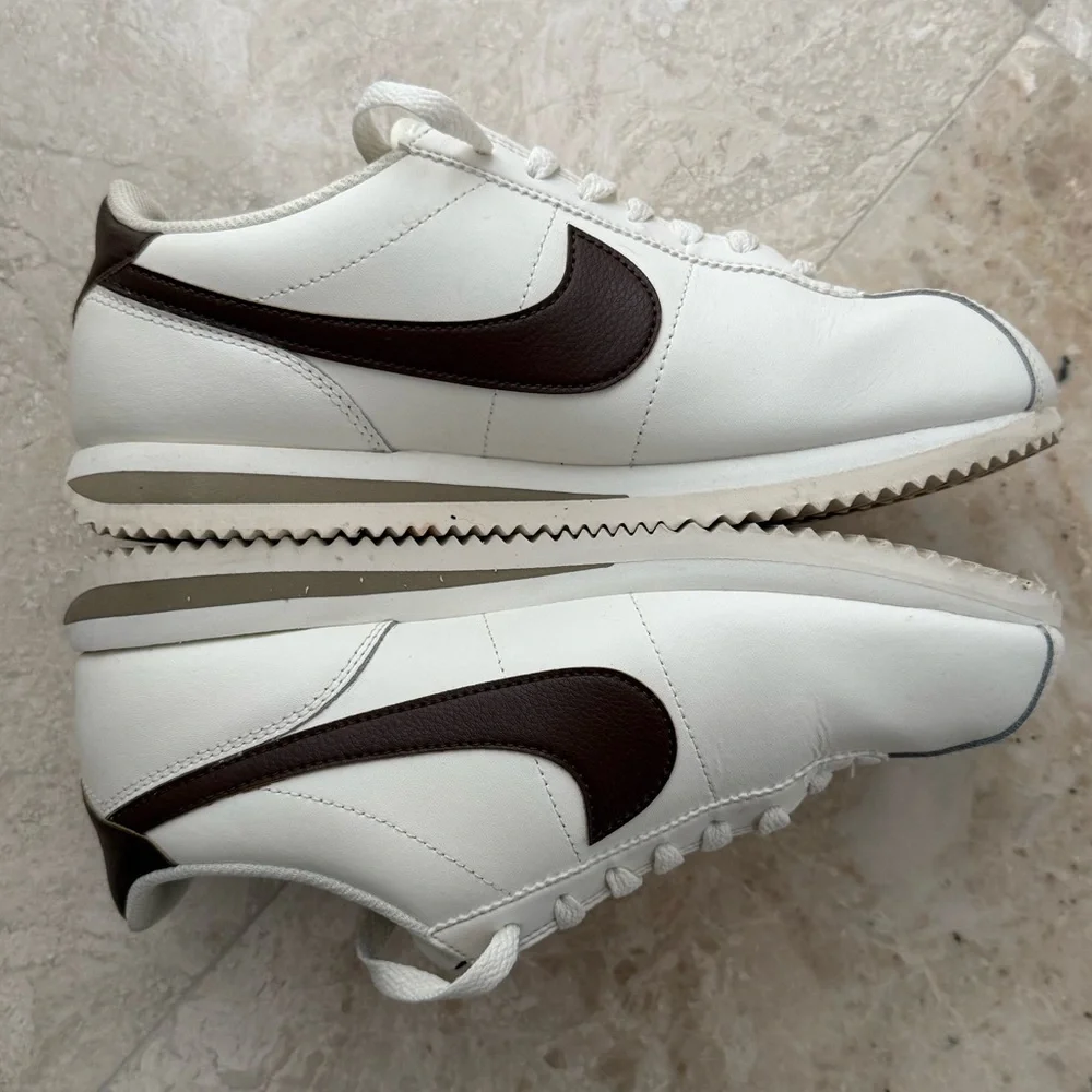 Nike Women's Cortez Leather - Picture 5 of 9